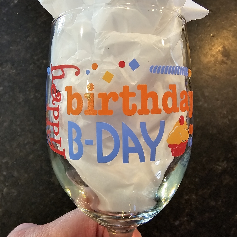🐕 2 Birthday Wine Glasses 🐕 - Picture 3 of 7
